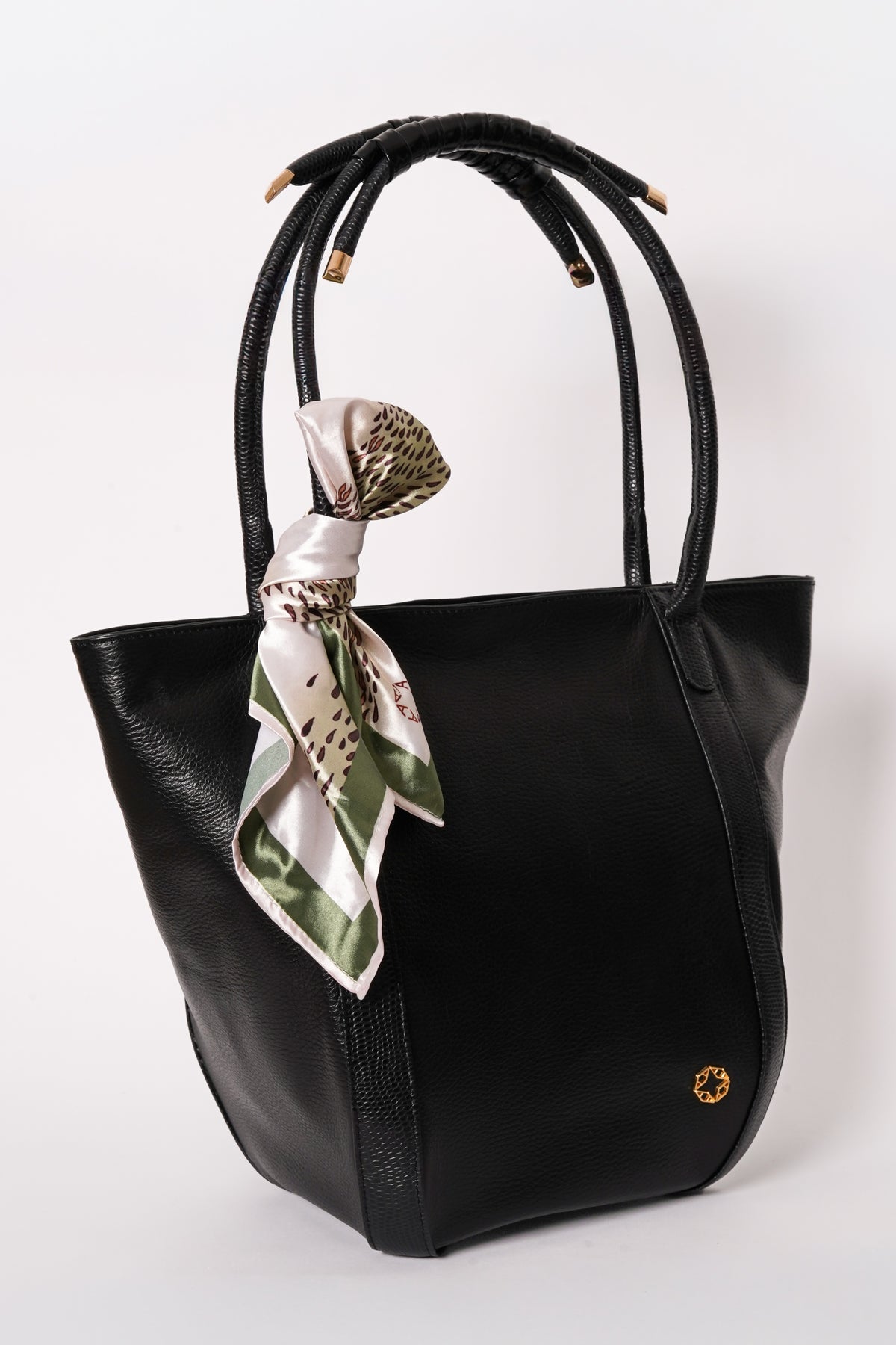 MISTRAL / Negro